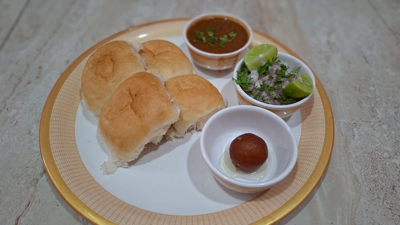 Traditional Buffet Catering Maharashtra